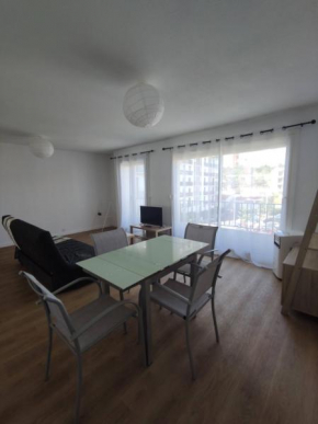 Grand Logement proche centre Parking gratuit
